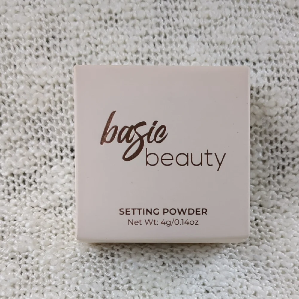 Basic Beauty Setting Powder in Banana, 4g/0.14oz